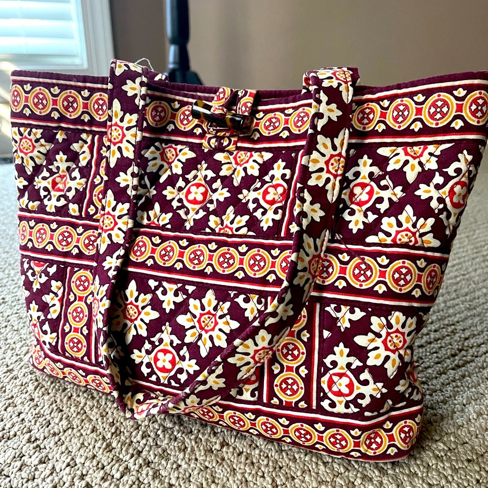 Vera Bradley Retired Medallion Burgundy Scroll Purse